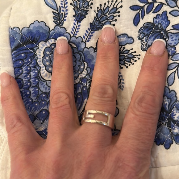 ❌LIKE NEW: GUCCI Sz 7 (US) G Logo Silver 925 Ring - Picture 6 of 13